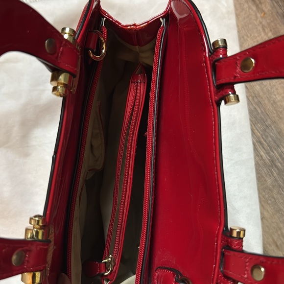 EUC Red Patent leather gold accent Ivanka Trump hand bag - Picture 4 of 12